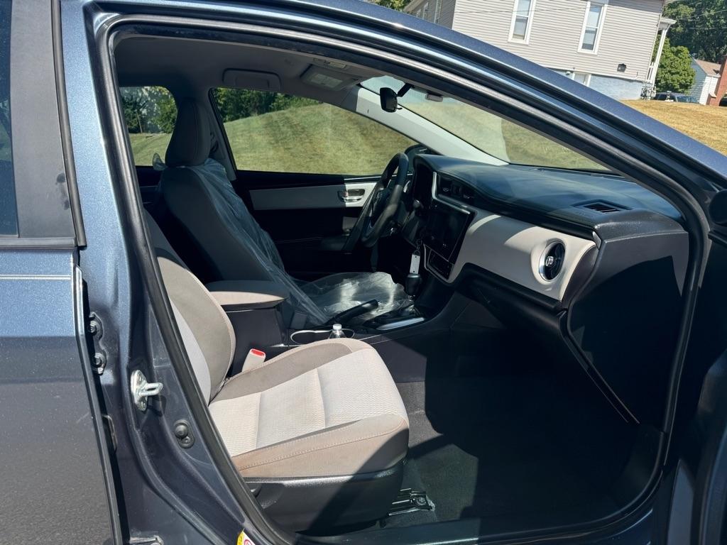 Toyota Corolla L CVT 2019