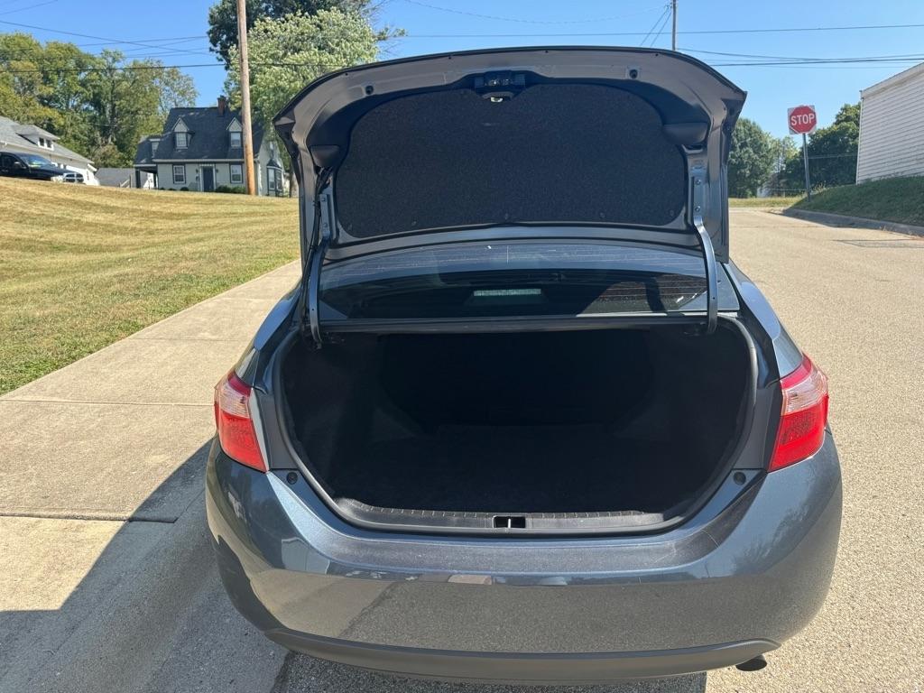 Toyota Corolla L CVT 2019