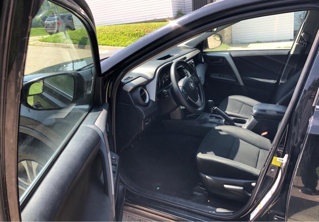 Toyota RAV4 LE AWD 2016