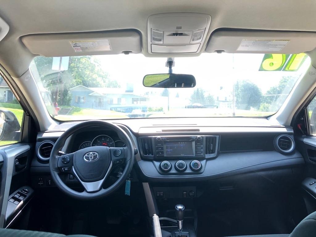 Toyota RAV4 LE AWD 2016