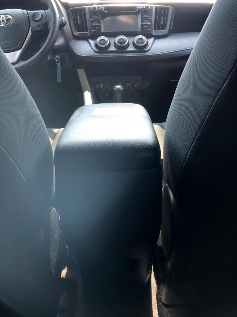 Toyota RAV4 LE AWD 2016