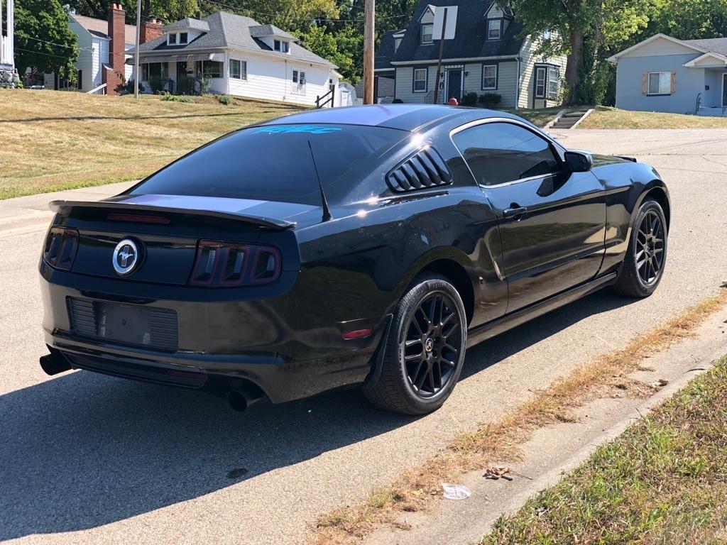 Ford Mustang V6 Coupe 2014