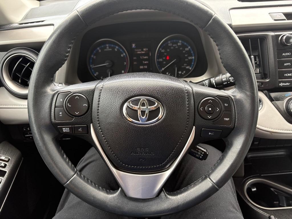 Toyota RAV4 XLE FWD 2018