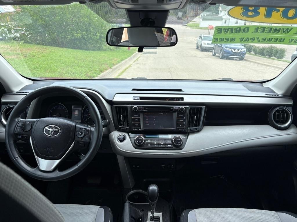 Toyota RAV4 XLE FWD 2018