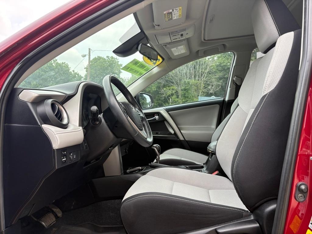 Toyota RAV4 XLE FWD 2018