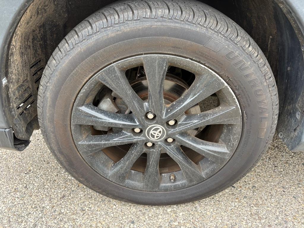 Toyota RAV4 XLE FWD 2018