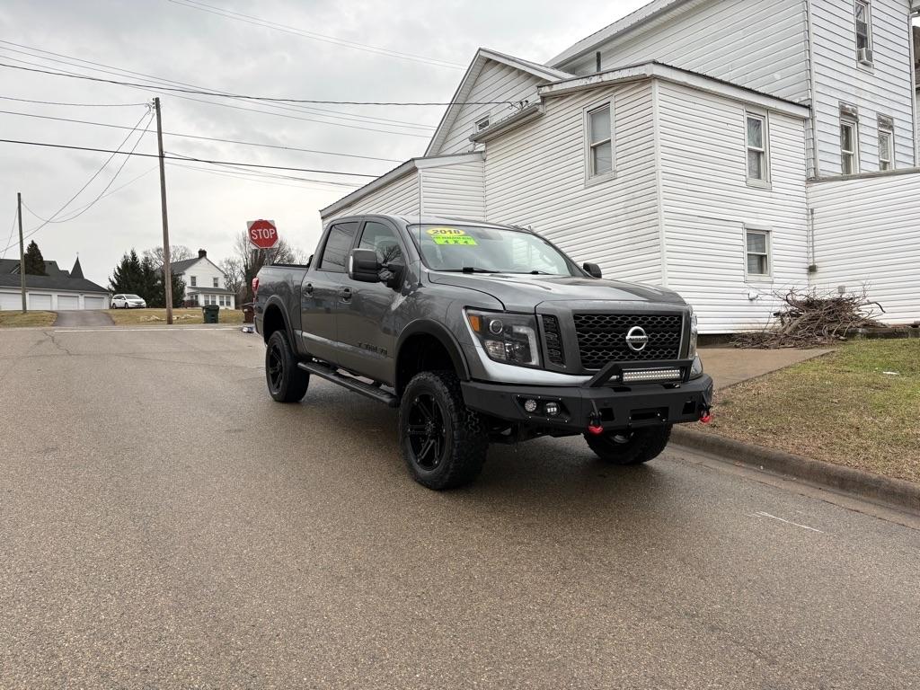 Nissan Titan SV Crew Cab 4WD 2018