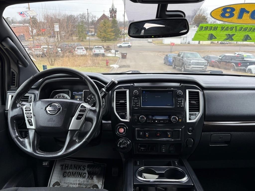 Nissan Titan SV Crew Cab 4WD 2018