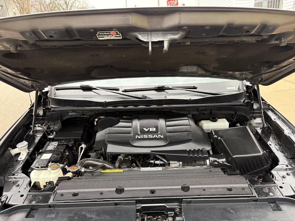 Nissan Titan SV Crew Cab 4WD 2018