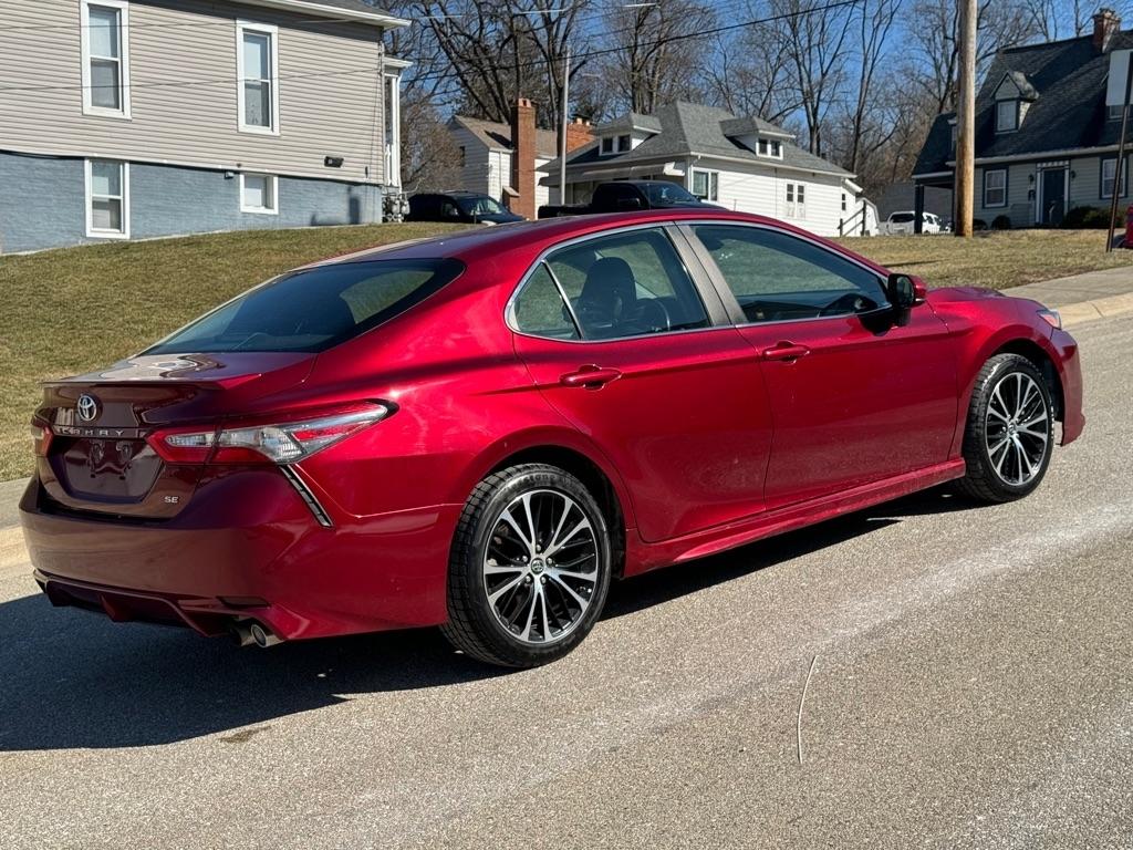 Toyota Camry SE 2018