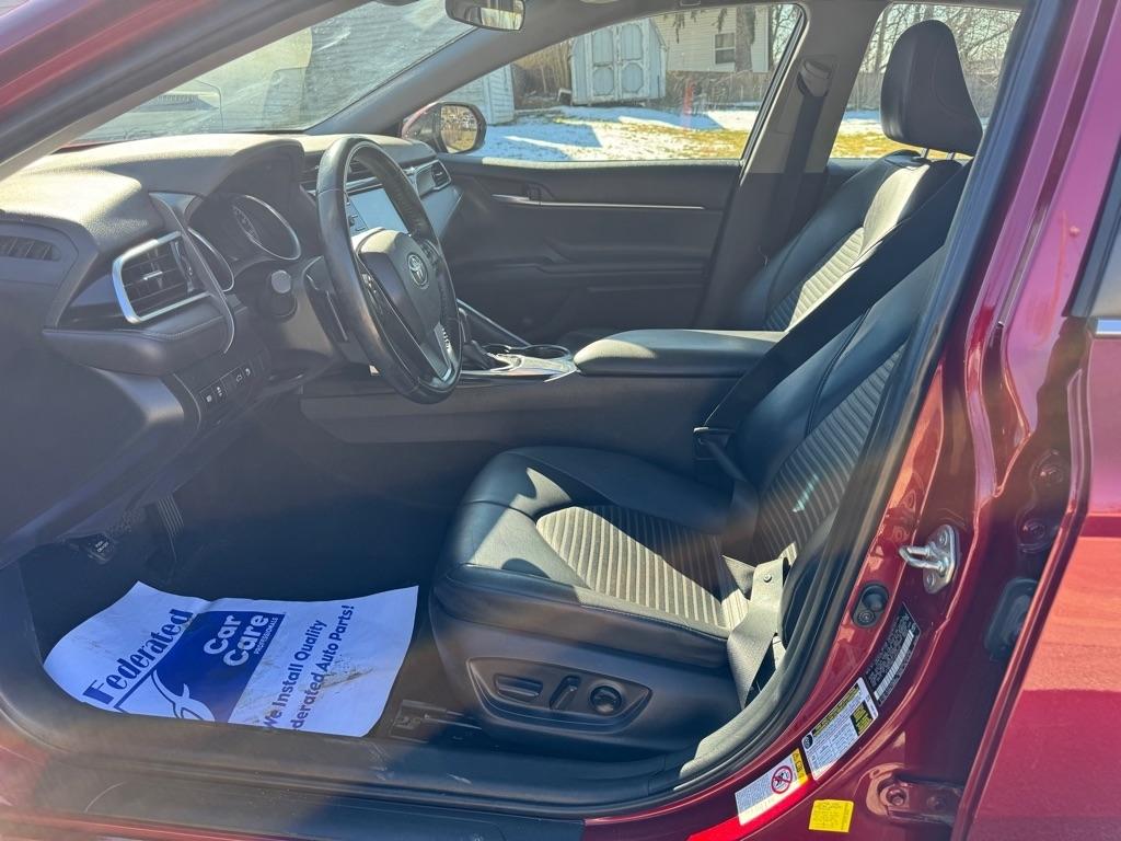 Toyota Camry SE 2018