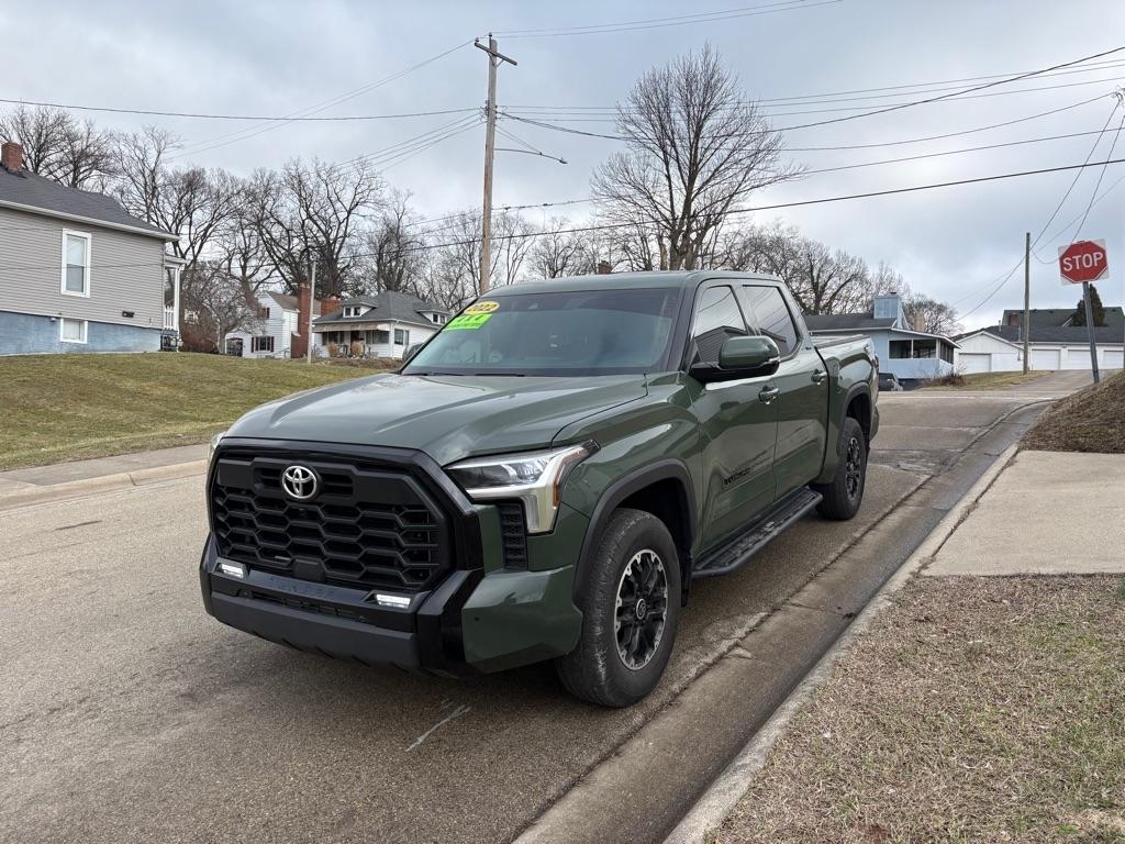 Toyota Tundra SR5 CrewMax 4WD 2022