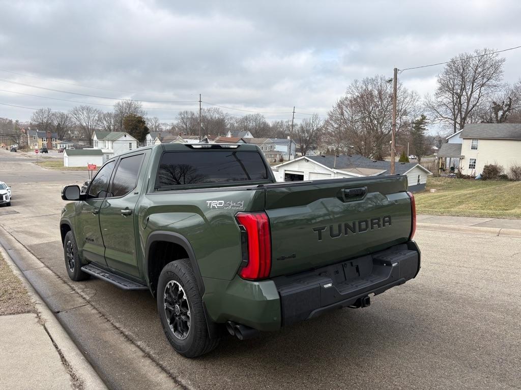 Toyota Tundra SR5 CrewMax 4WD 2022