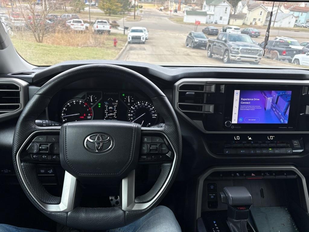 Toyota Tundra SR5 CrewMax 4WD 2022