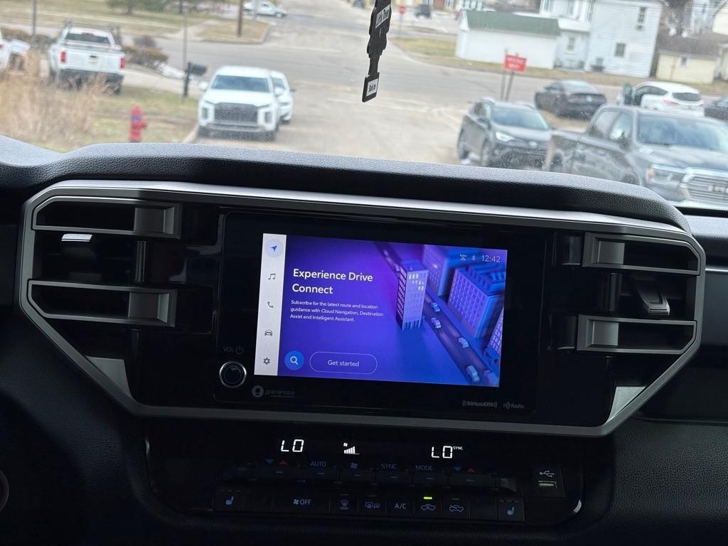 Toyota Tundra SR5 CrewMax 4WD 2022