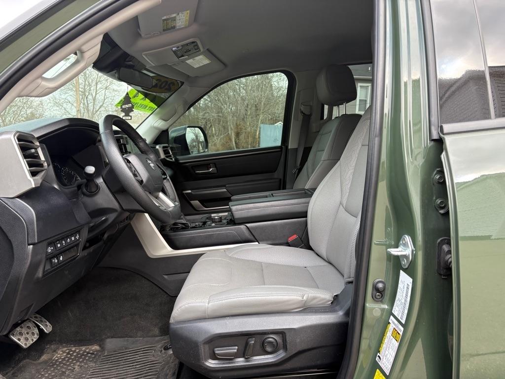 Toyota Tundra SR5 CrewMax 4WD 2022