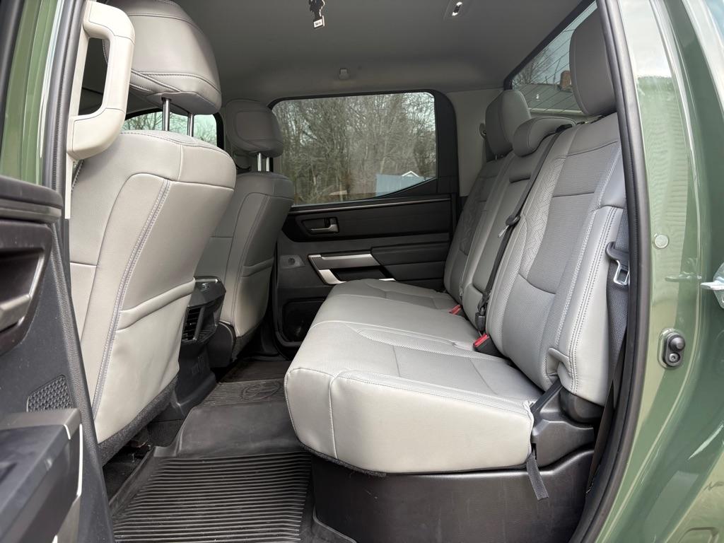 Toyota Tundra SR5 CrewMax 4WD 2022