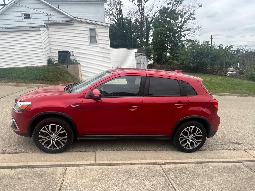 Mitsubishi Outlander Sport 2.0 ES 5M 2018