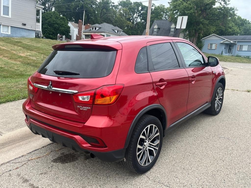 Mitsubishi Outlander Sport 2.0 ES 5M 2018
