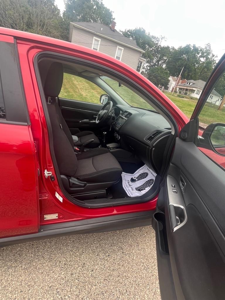 Mitsubishi Outlander Sport 2.0 ES 5M 2018