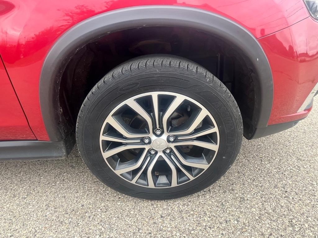 Mitsubishi Outlander Sport 2.0 ES 5M 2018