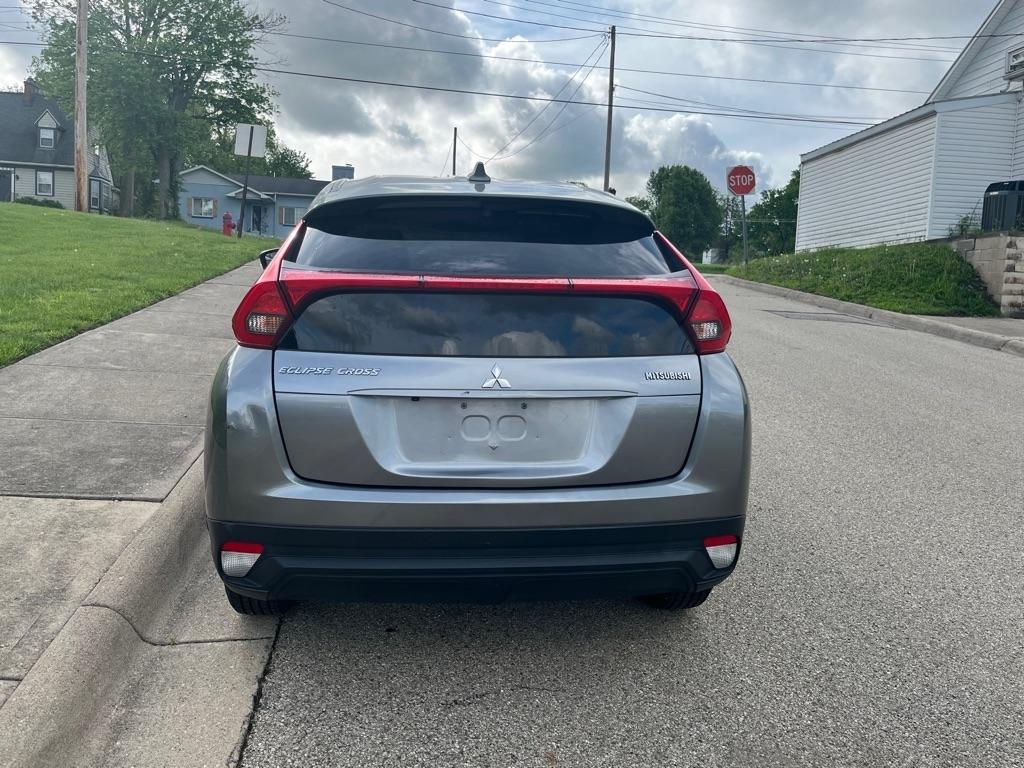 Mitsubishi Eclipse Cross ES 2020