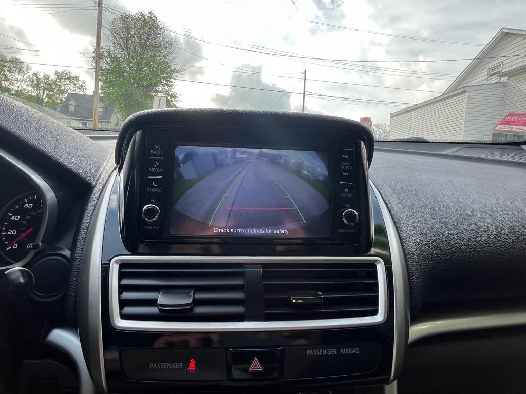 Mitsubishi Eclipse Cross ES 2020