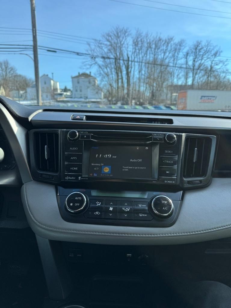Toyota RAV4 XLE AWD 2017