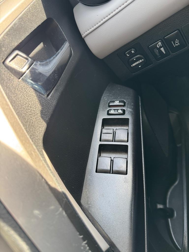 Toyota RAV4 XLE AWD 2017