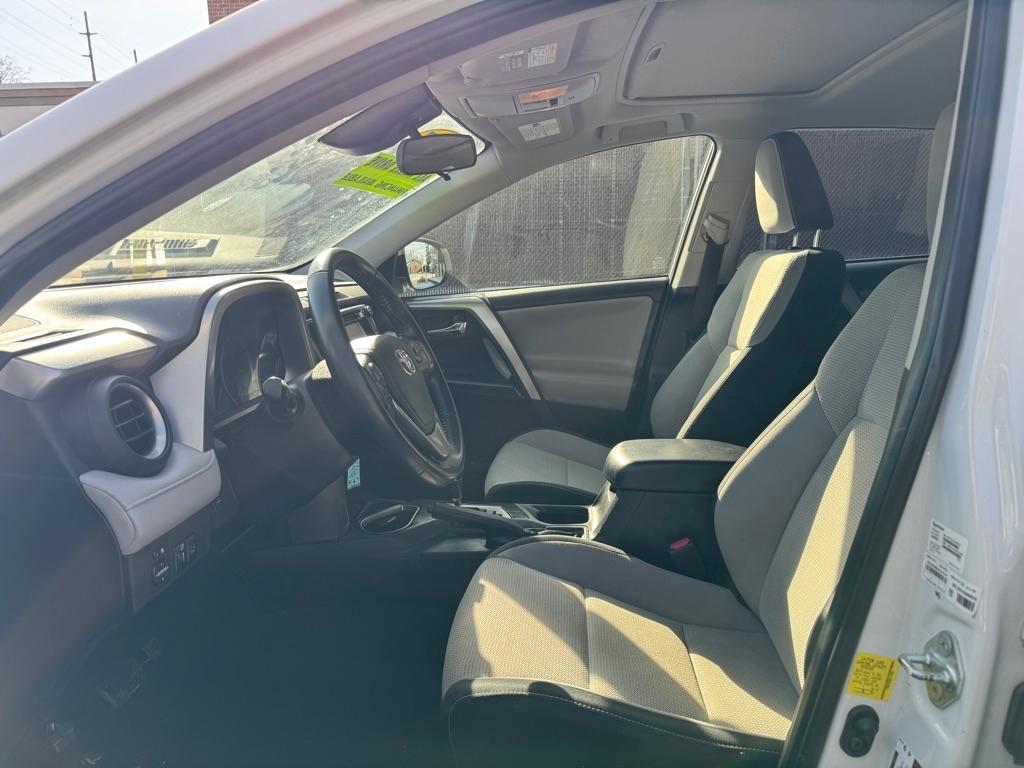 Toyota RAV4 XLE AWD 2017