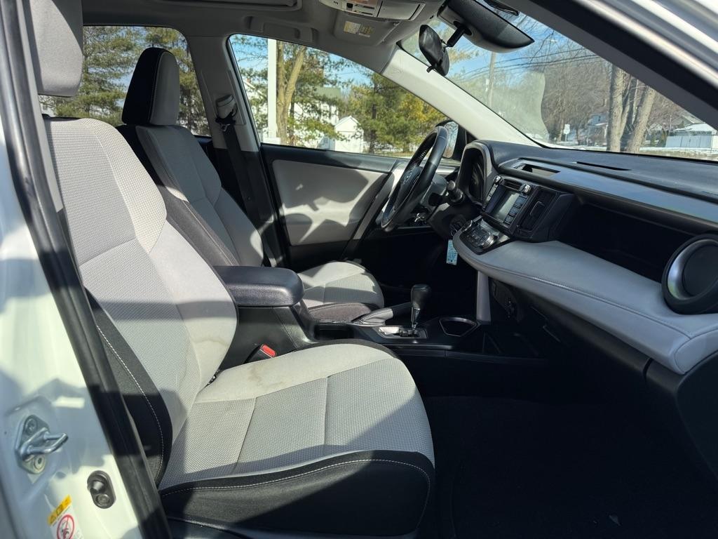 Toyota RAV4 XLE AWD 2017