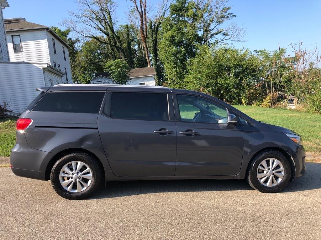 Kia Sedona LX 2015