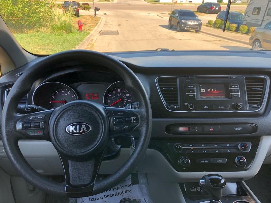 Kia Sedona LX 2015