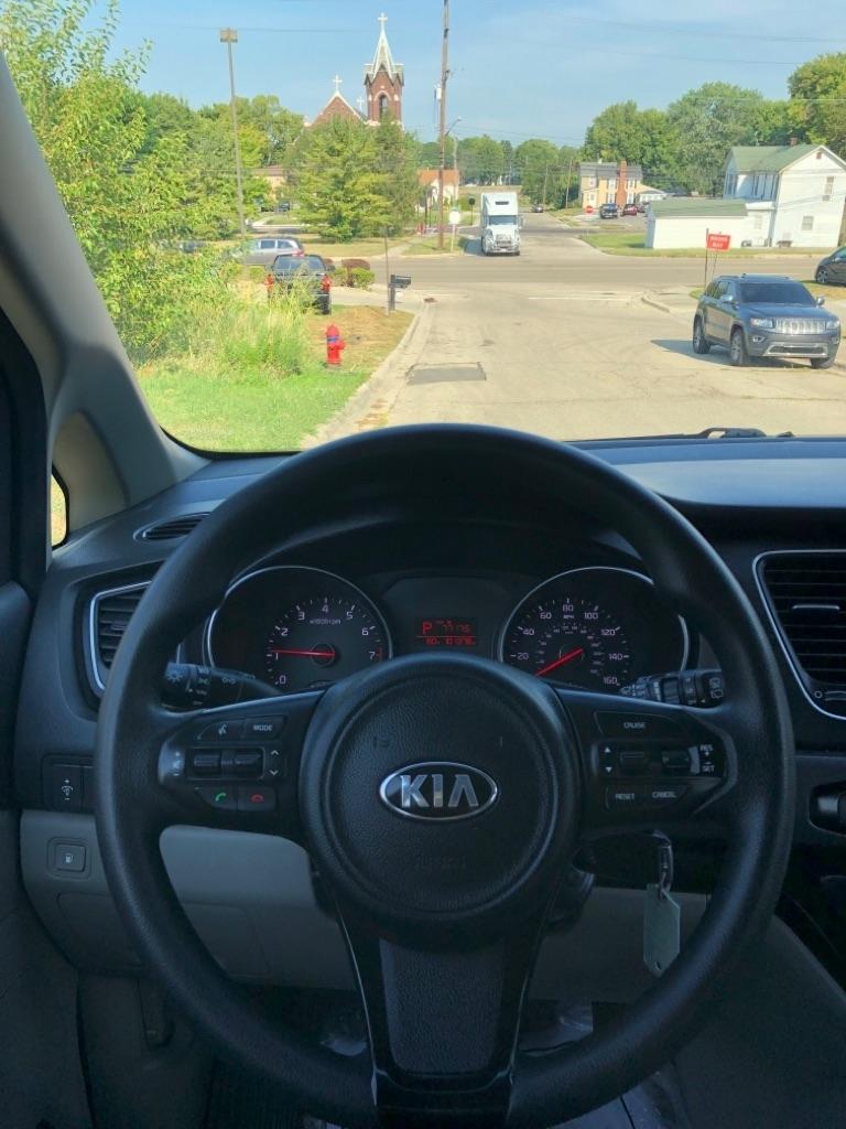 Kia Sedona LX 2015