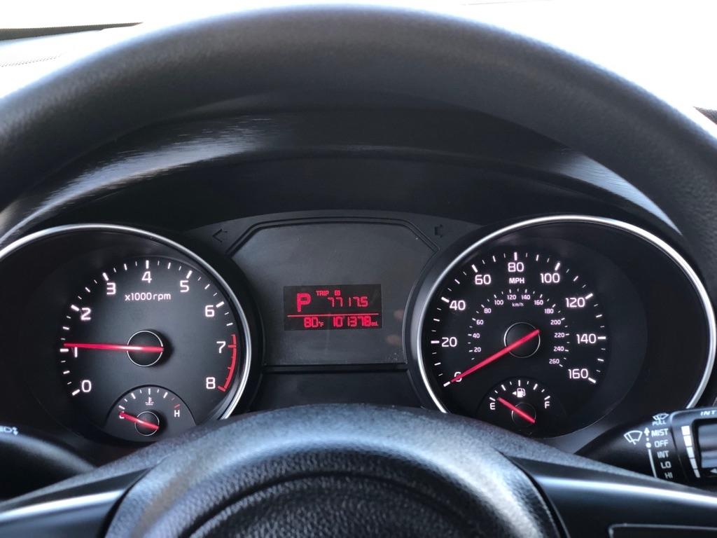 Kia Sedona LX 2015