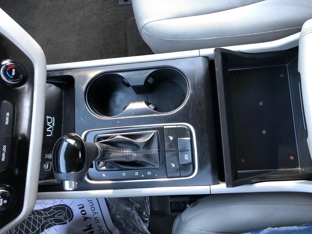 Kia Sedona LX 2015