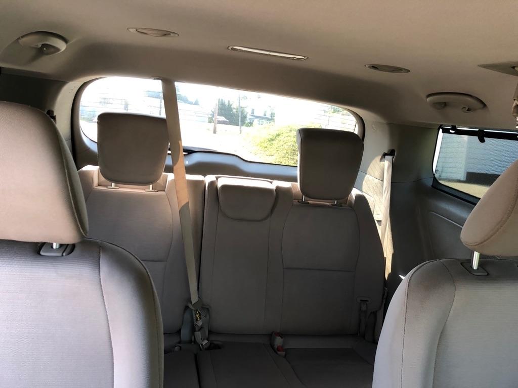 Kia Sedona LX 2015