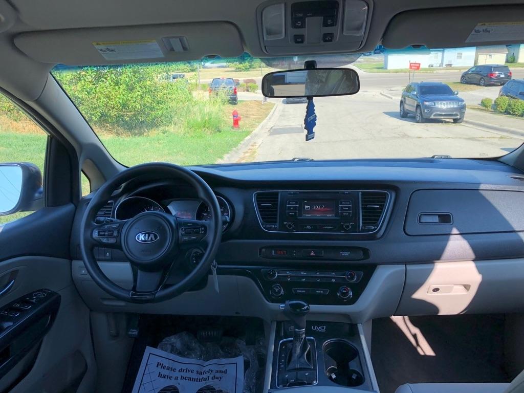 Kia Sedona LX 2015