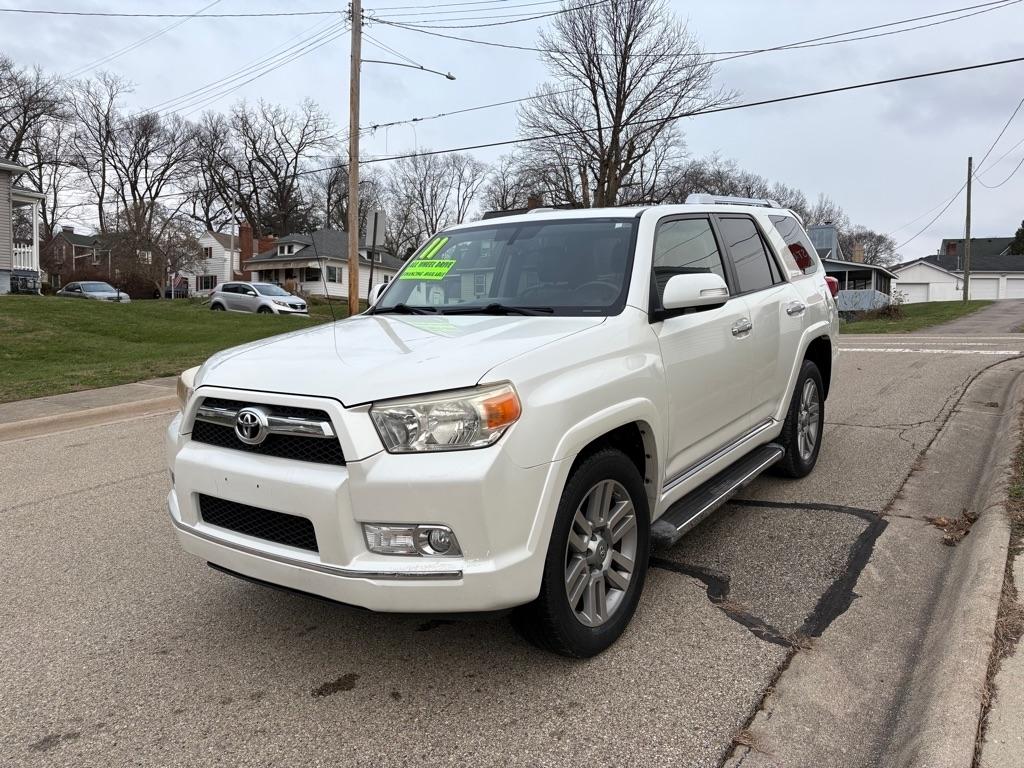 Toyota 4Runner SR5 4WD 2011