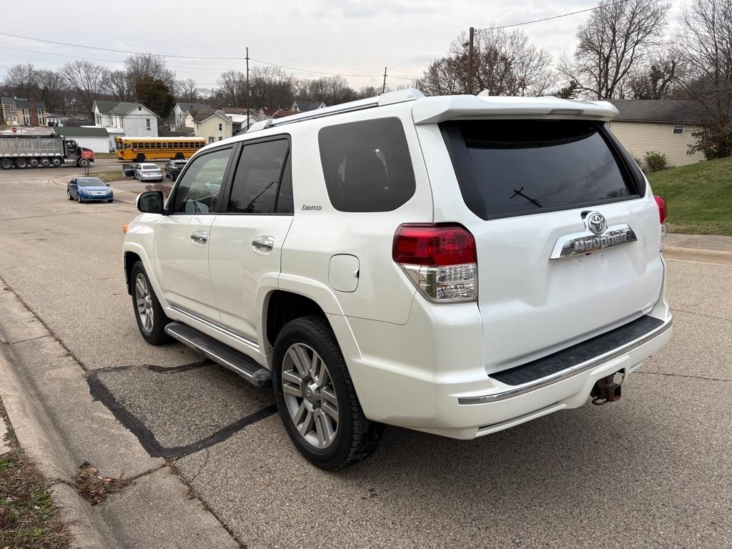 Toyota 4Runner SR5 4WD 2011