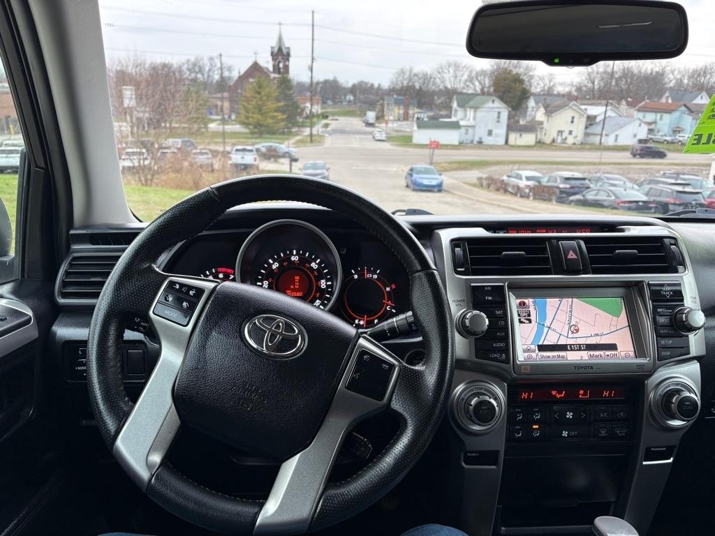 Toyota 4Runner SR5 4WD 2011