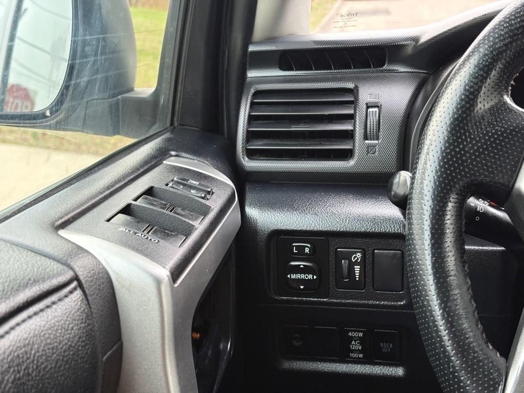 Toyota 4Runner SR5 4WD 2011