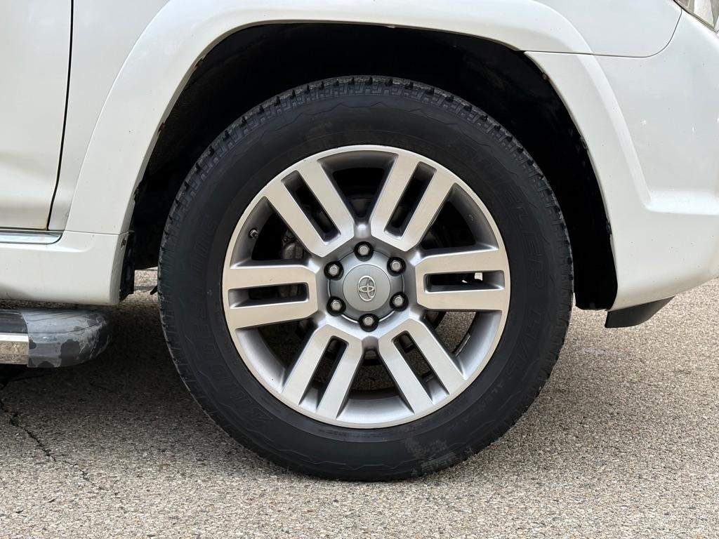 Toyota 4Runner SR5 4WD 2011