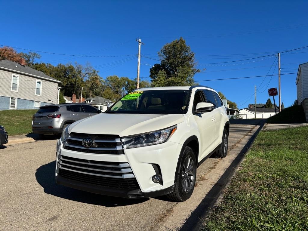 Toyota Highlander SE FWD V6 2019