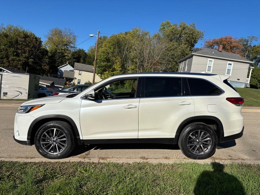 Toyota Highlander SE FWD V6 2019