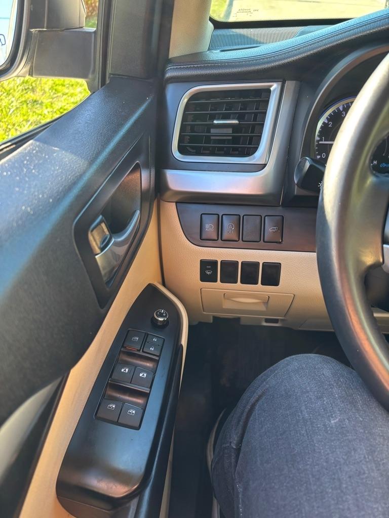 Toyota Highlander SE FWD V6 2019