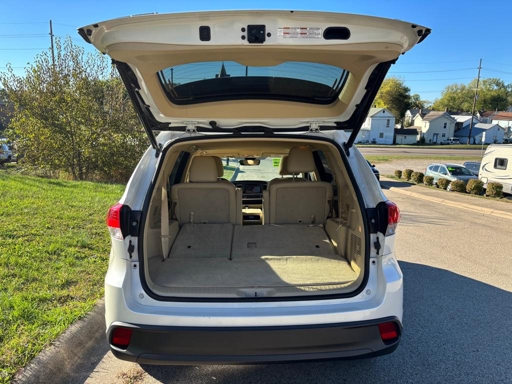 Toyota Highlander SE FWD V6 2019