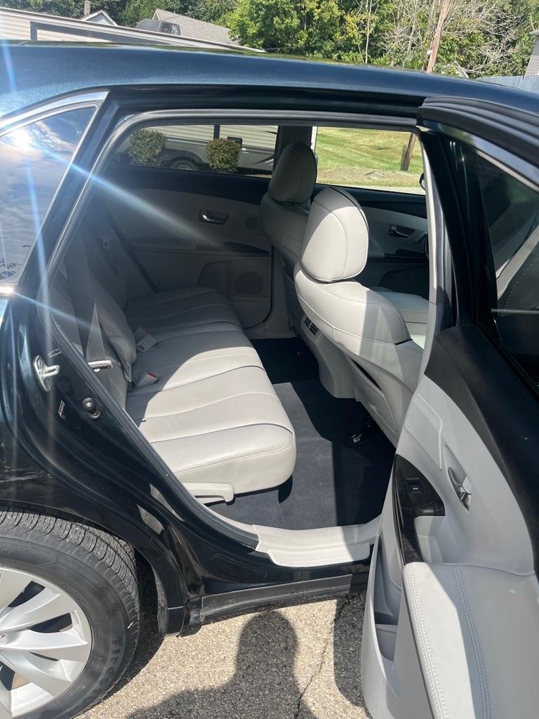 Toyota Venza LE I4 AWD 2014