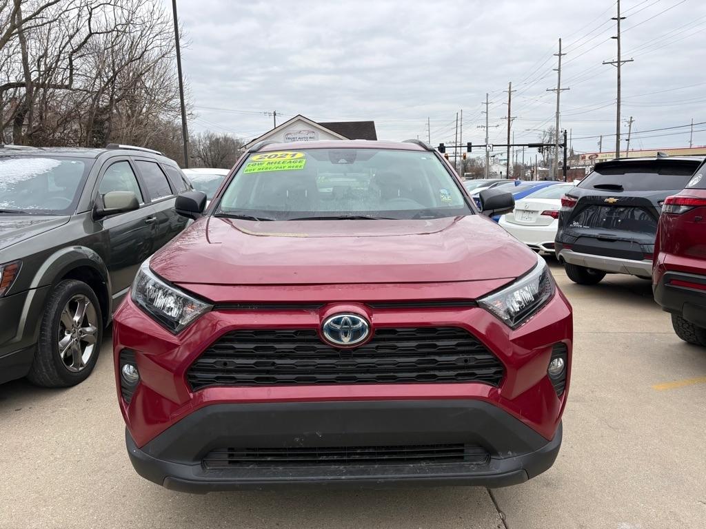 Toyota RAV4 Hybrid LE 2021