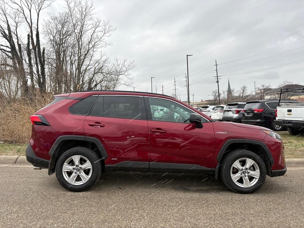 Toyota RAV4 Hybrid LE 2021